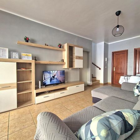 Spacious Independent Chalet Next The Airport - Sea San Isidro  Esterno foto